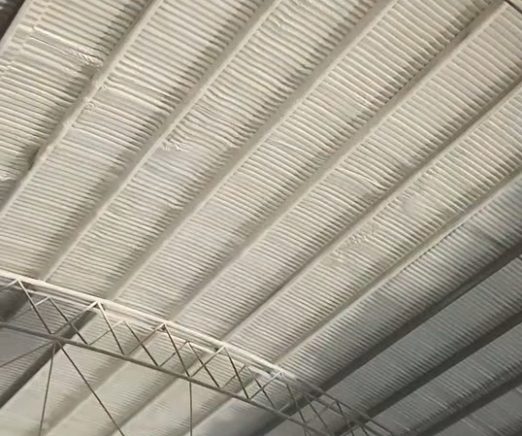 彩鋼瓦廠(chǎng)房屋頂保溫隔熱噴涂