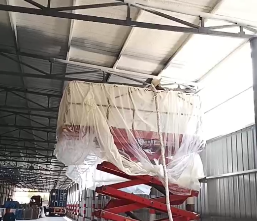 彩鋼瓦廠(chǎng)房屋頂保溫隔熱噴涂